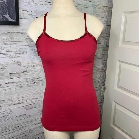 Lululemon Tank Top Lot Of 2 Sz 4 Blue Red Built In Bra Racerback Camisole Sport - Picture 15 of 16